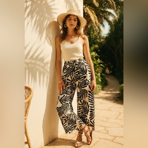 H&M Linen Blend Wide Leg Pants | Black Leaf Print | Small - Picture 1 of 8